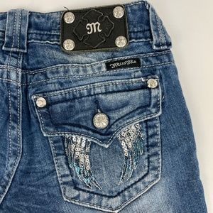 Miss Me Women’s Size 25 Capri Jeans Embellished Wings Flap Pockets 22" Inseam